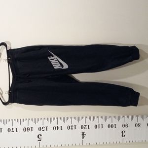 Womens medium Nike jogging sweat pants